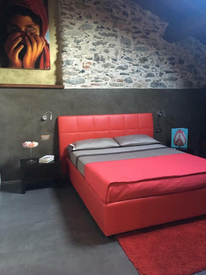Sotto Le Stelle Hotel Pieve di Teco Kültér fotó